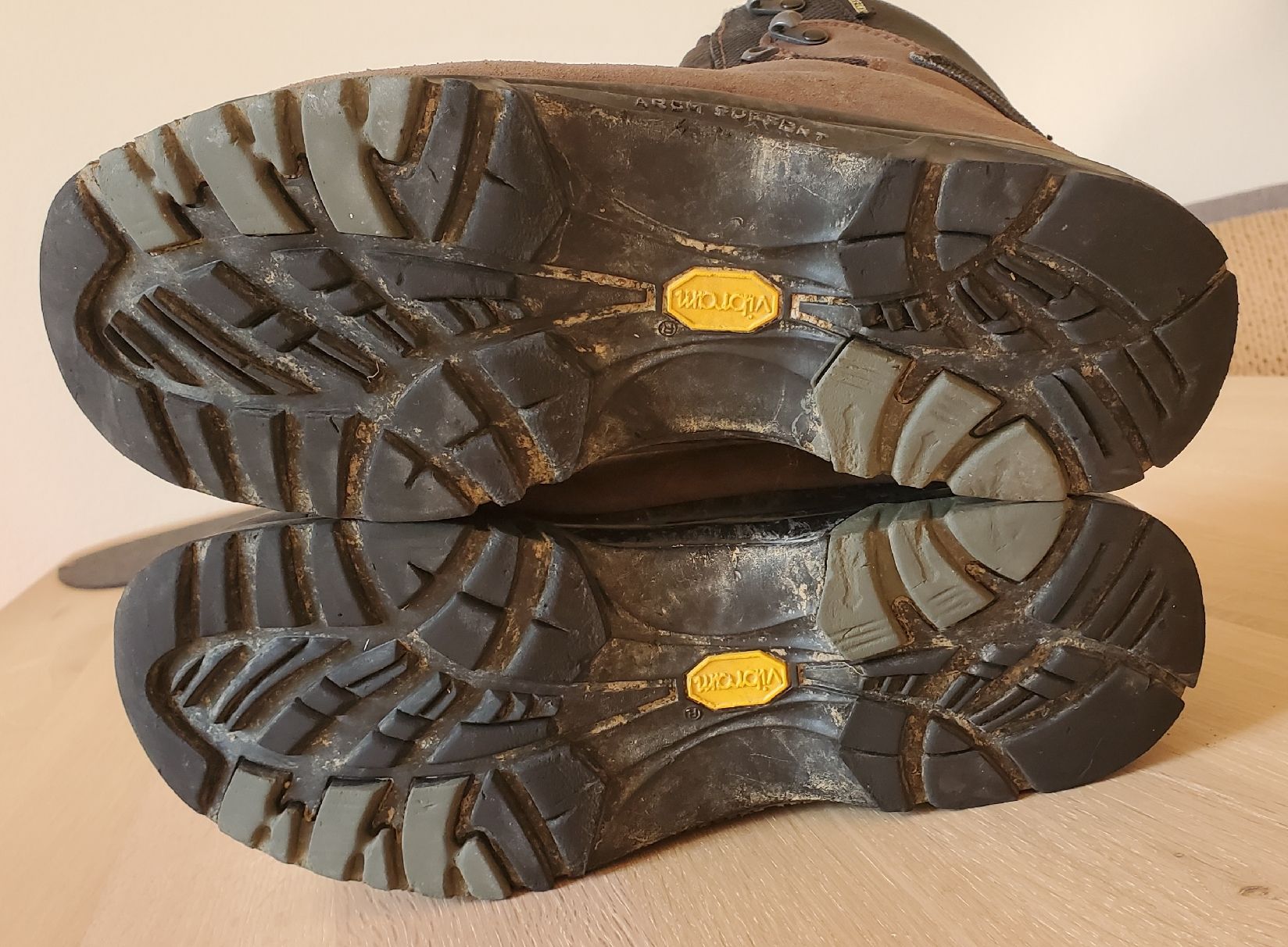 Mammut Chaussures femmes: Wanderschuhe Damen Mammut Gr. 40 – D'occasion à Biel/Bienne par SandraBar 8