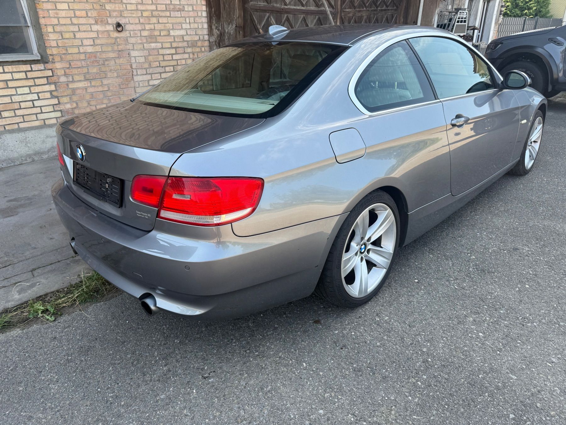 BMW Automobili: BMW 335xi Coupé frisch ab MFK – Usato da St.Gallen venduto da nic112 3