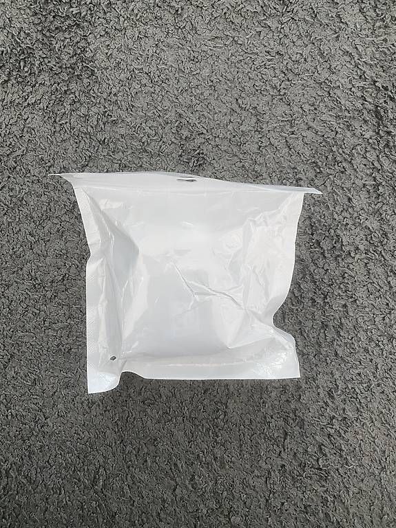 Apple Cover & Protezioni schermo: AirPods Hülle – Nuovo e nell'imballaggio originale da Grenchen venduto da Wolfine 2