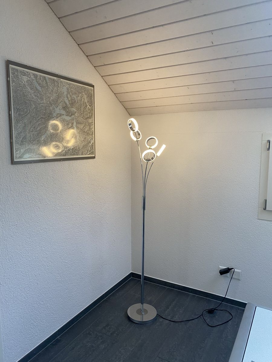 Livique Lampen: Stehlampe LED – Gebraucht aus Willisau von mima2.0