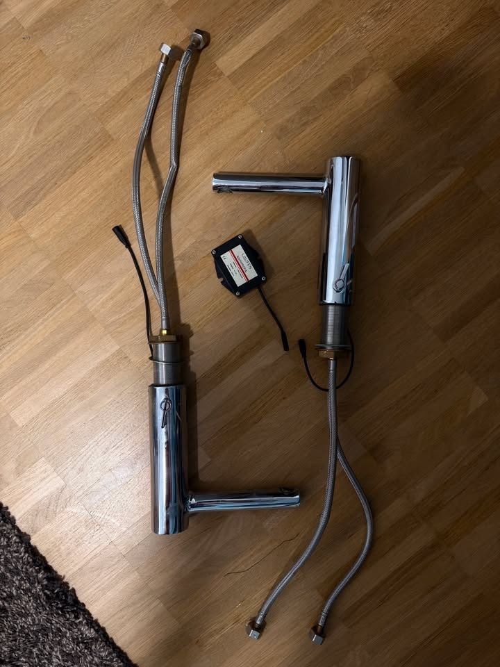 Laufen Rubinetteria: 2 mitigeurs électroniques Laufen Sanimatic – Usato da Meyrin venduto da tterraz