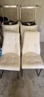 Lot de 6 chaises blanches similicuires, assise abîmée, usées