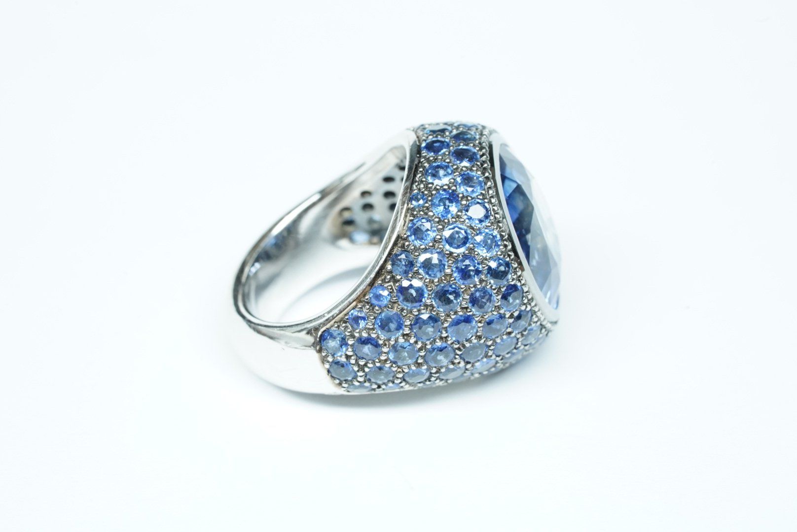 Anelli: Fingerring mit Saphir ca.17.5ct – Usato da Bülach venduto da Re-Jewelled 2