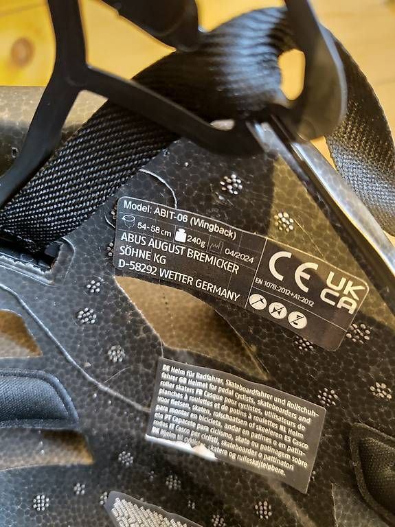 Caschi: Radhelm Abus Wingback Gr.M – Usato da Mels venduto da alpinist. 4