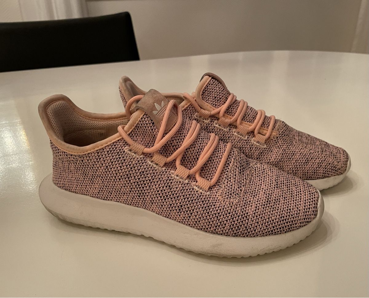 Adidas Scarpe per ragazze: Adidas Turnschuhe 37 1/3 / rosa – Usato da Attiswil venduto da Cheech3072