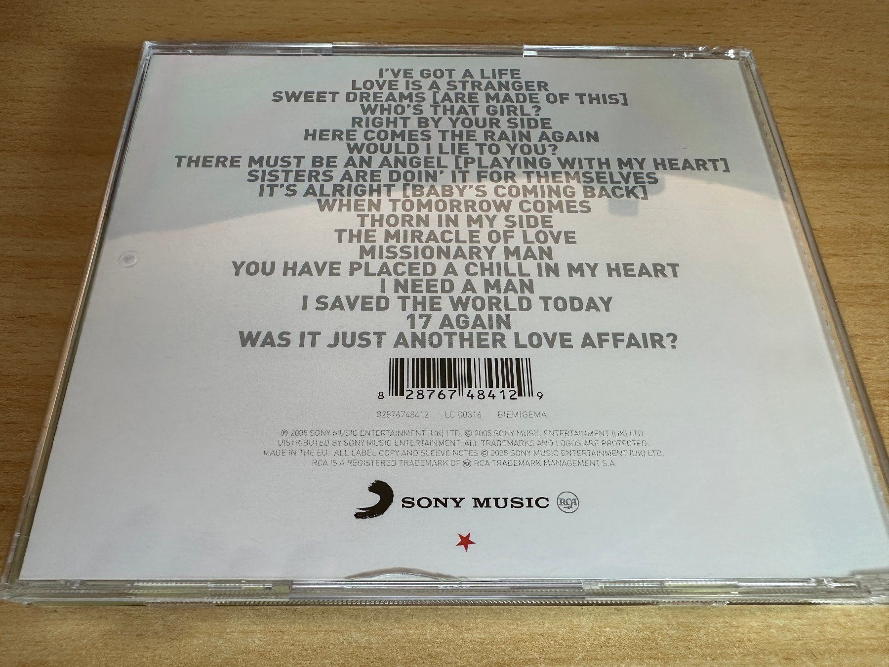 CD: Eurythmics – Ultimate Collection – Usato da Rikon im Tösstal venduto da Alpenmutz 1