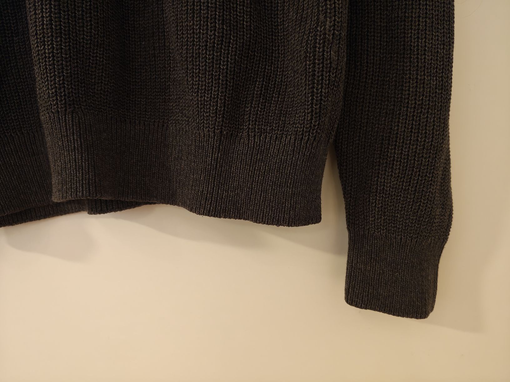 Maglioni & Felpe: Herren Pullover XL – Top Zustand! – Usato da Basel venduto da ukhtyy 2