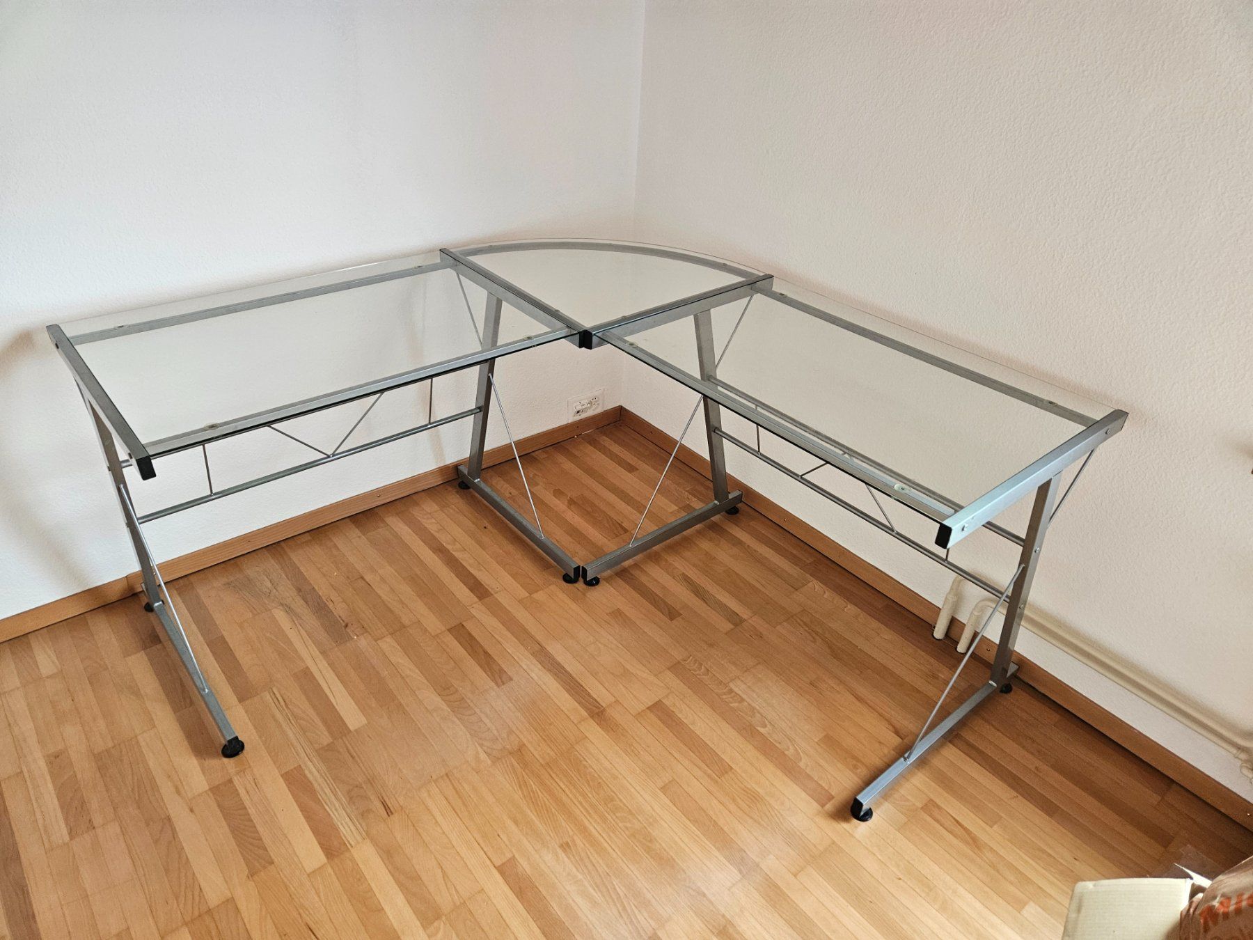 Scrivanie: Glas Eck-Bürotisch – Usato da Rorschach venduto da moordoon 2