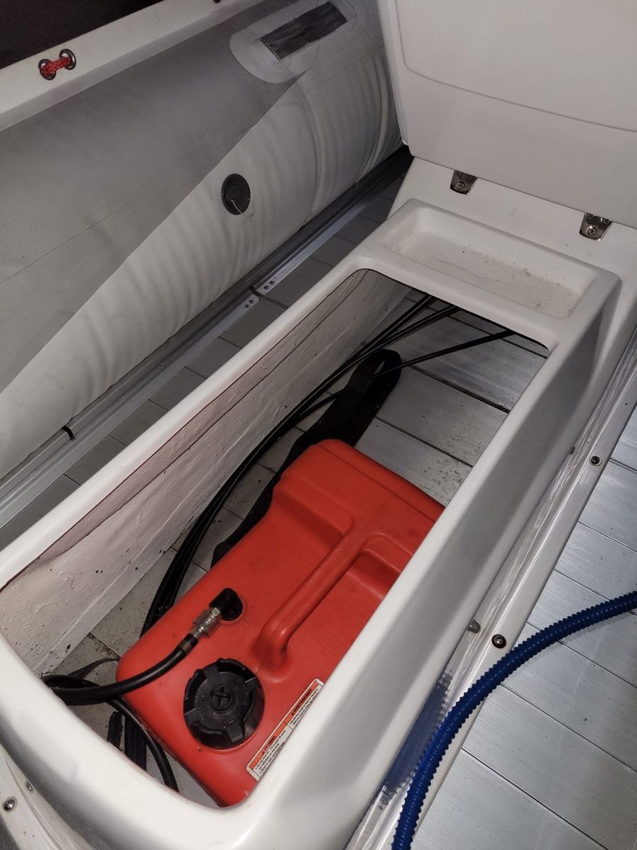 Barche: Schlauchboot Motorboot Schiff mit Benzin Motor  – Usato da Ermensee venduto da fazer81 2