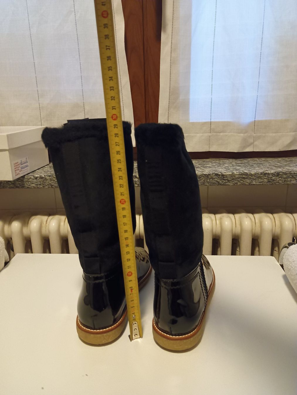 Chanel Scarpe da donna: Stivale Chanel modello doposci con pelo – Nuovo (secondo la descrizione) da Chiasso venduto da marco704763 3