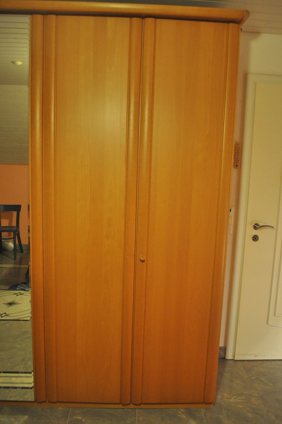 Armadi: Kleiderschrank 3-teilig – Usato da Stüsslingen venduto da jedmar 1