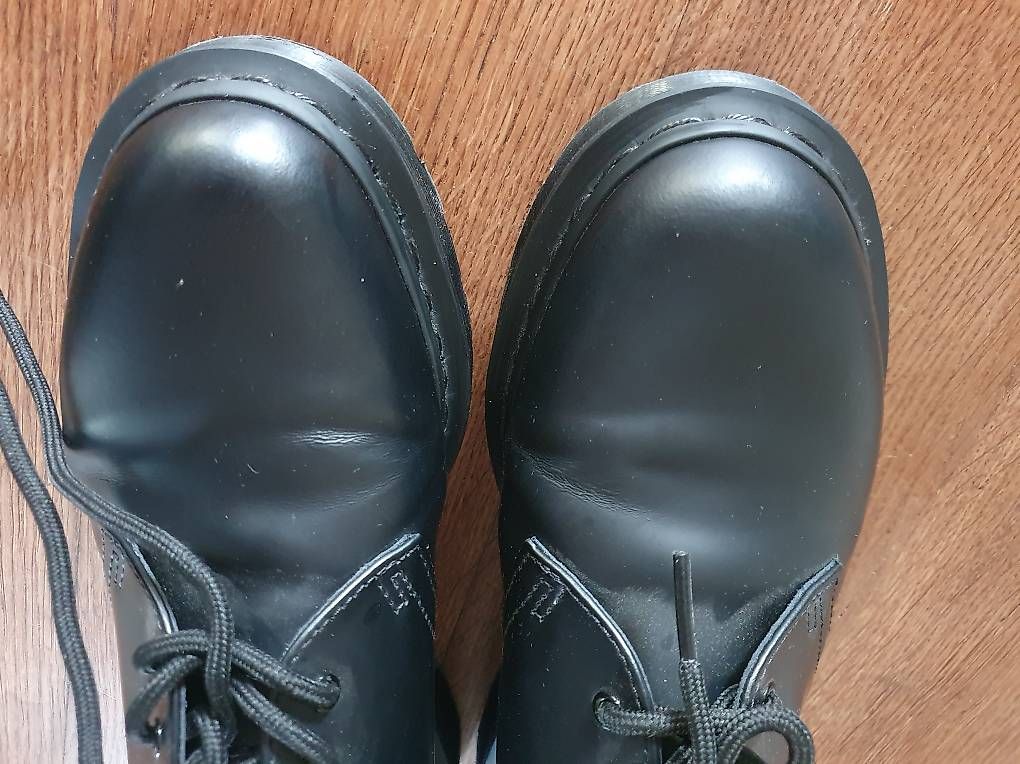 Scarpe da donna: Doc Martens gr 39 – Usato da Olten venduto da stritten 1
