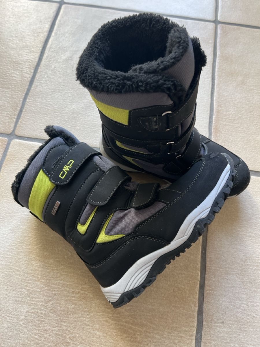 CMP Scarpe per ragazzi: Kinder Winter shoes C M P, size 33 – Usato da Bachenbülach venduto da Dana_Ondrasik 1