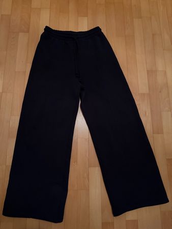 Zara Jogginghose schwarz Grösse M guter Zustand
