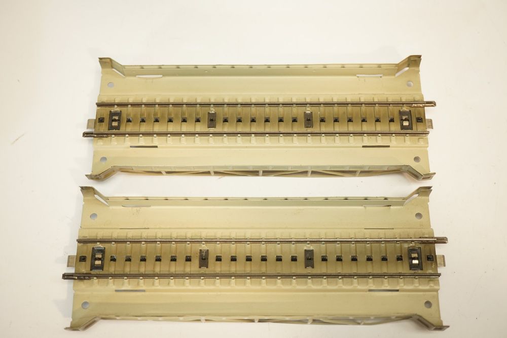 8º Märklin 7168 2x gerades Rampenstück / Metall a) (Gebraucht) in für ...