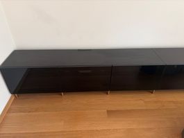 2 Meubles TV IKEA Besta avec pieds dorés