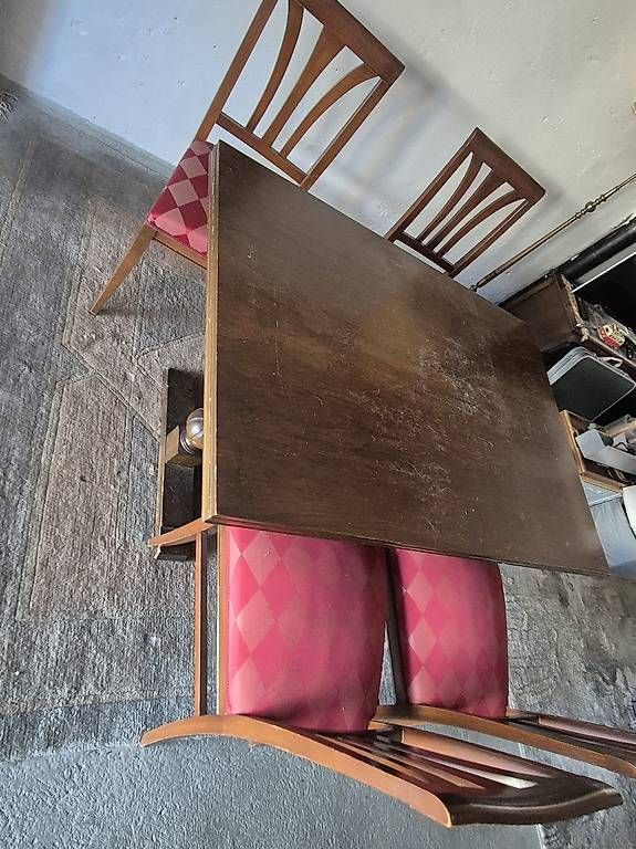 Tavoli: Tavolo in legno – Usato da Tenero venduto da isy_mega 2