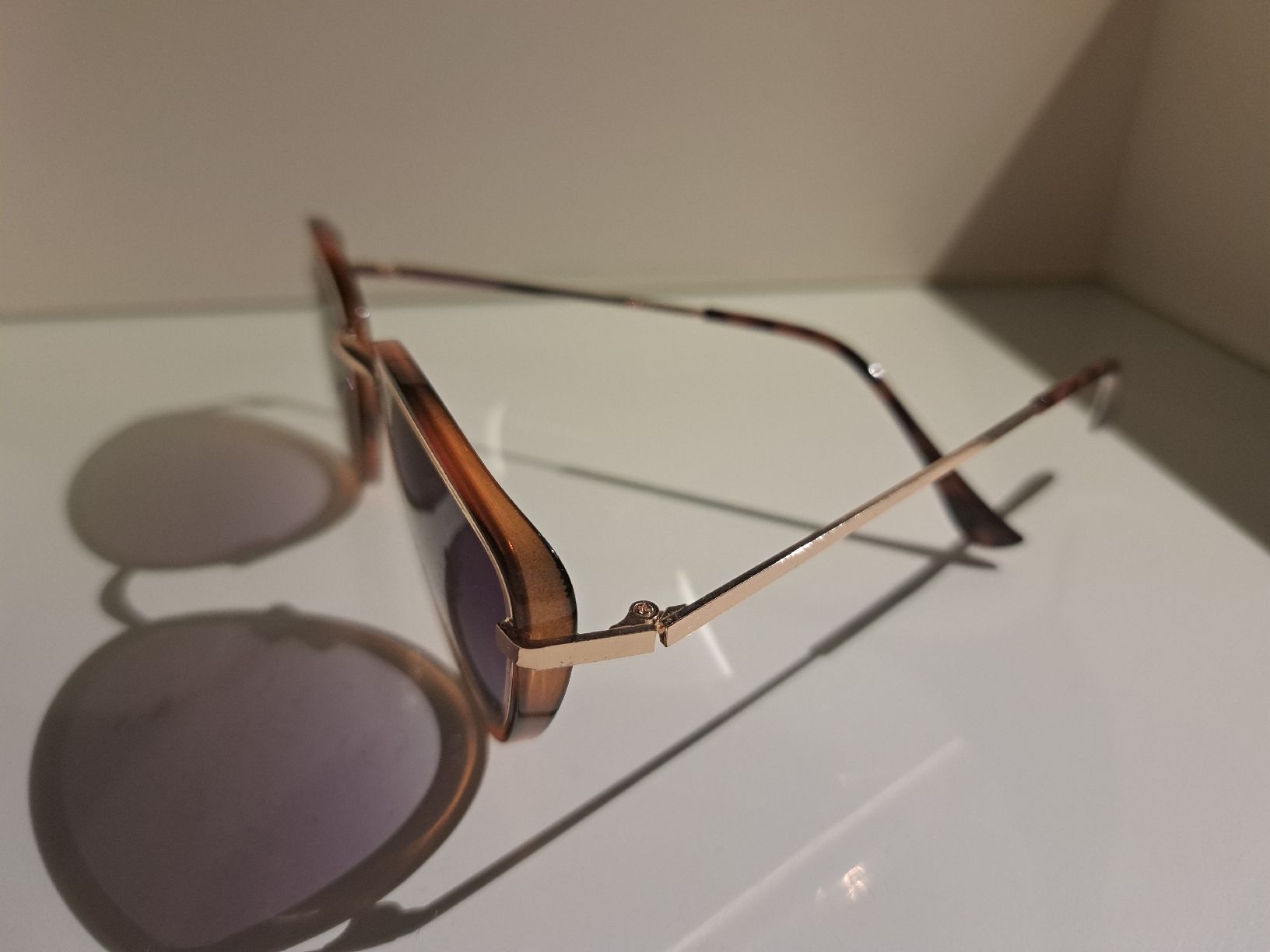 Brillen & Gläser: Sonnenbrille FIZZEN, Fleckenmuster – Gebraucht aus Zürich von dph_r9t2 1