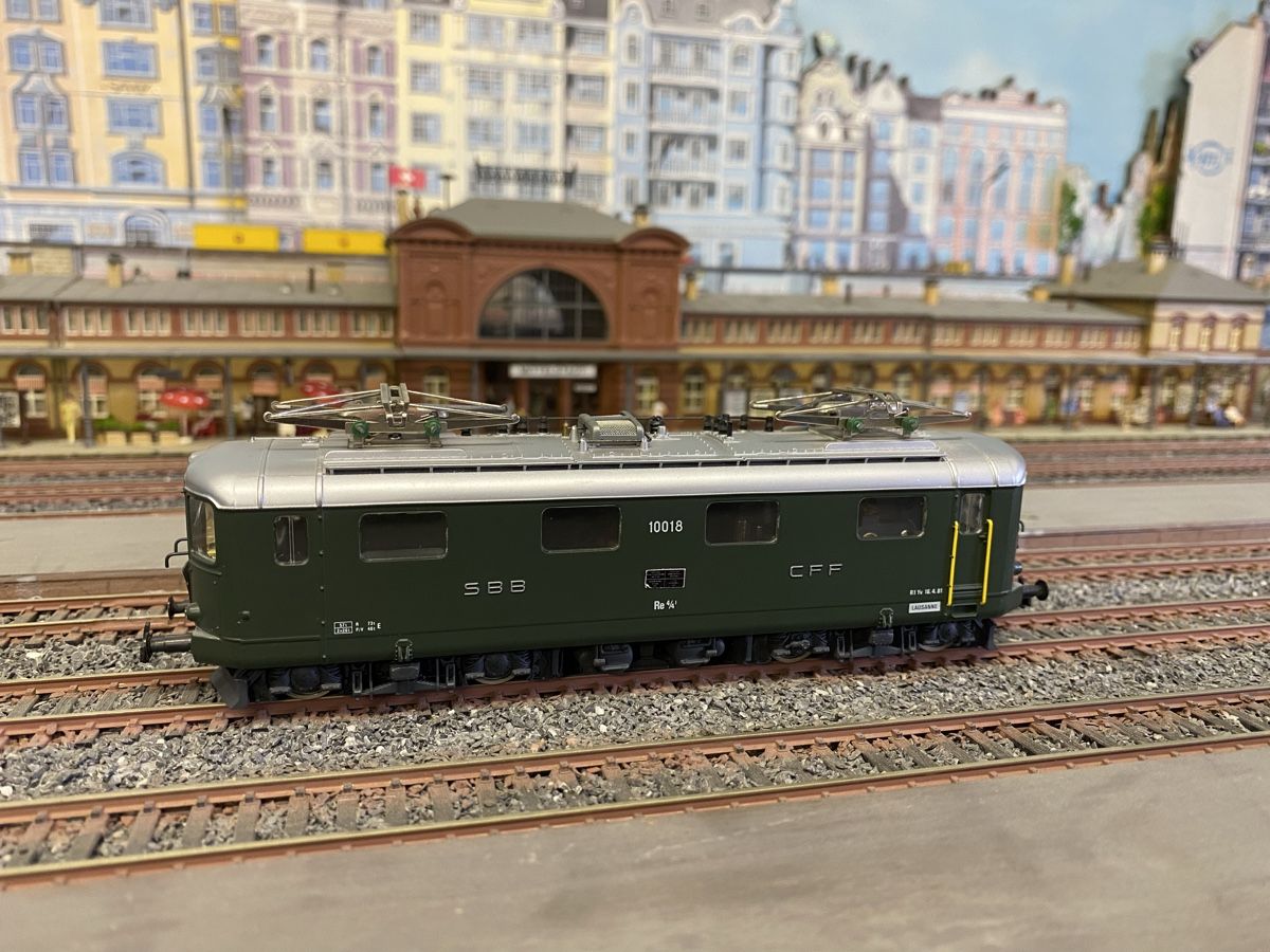 Hag Modellini di ferrovie: HAG 226 Re 4/4 Serie 1 SBB H0 – Usato da Glattpark (Opfikon) venduto da anywaya23 2