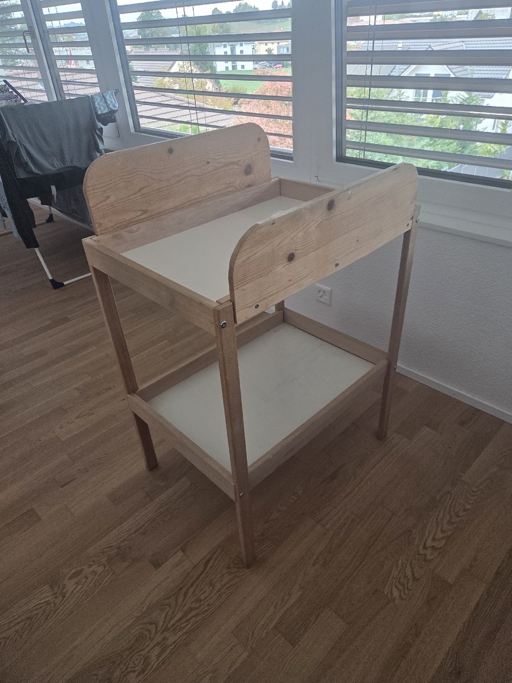 Ikea Wickeltisch & Zubehör: Table à langer en bois occasion – Gebraucht aus Courtaman von aur_f8db 2