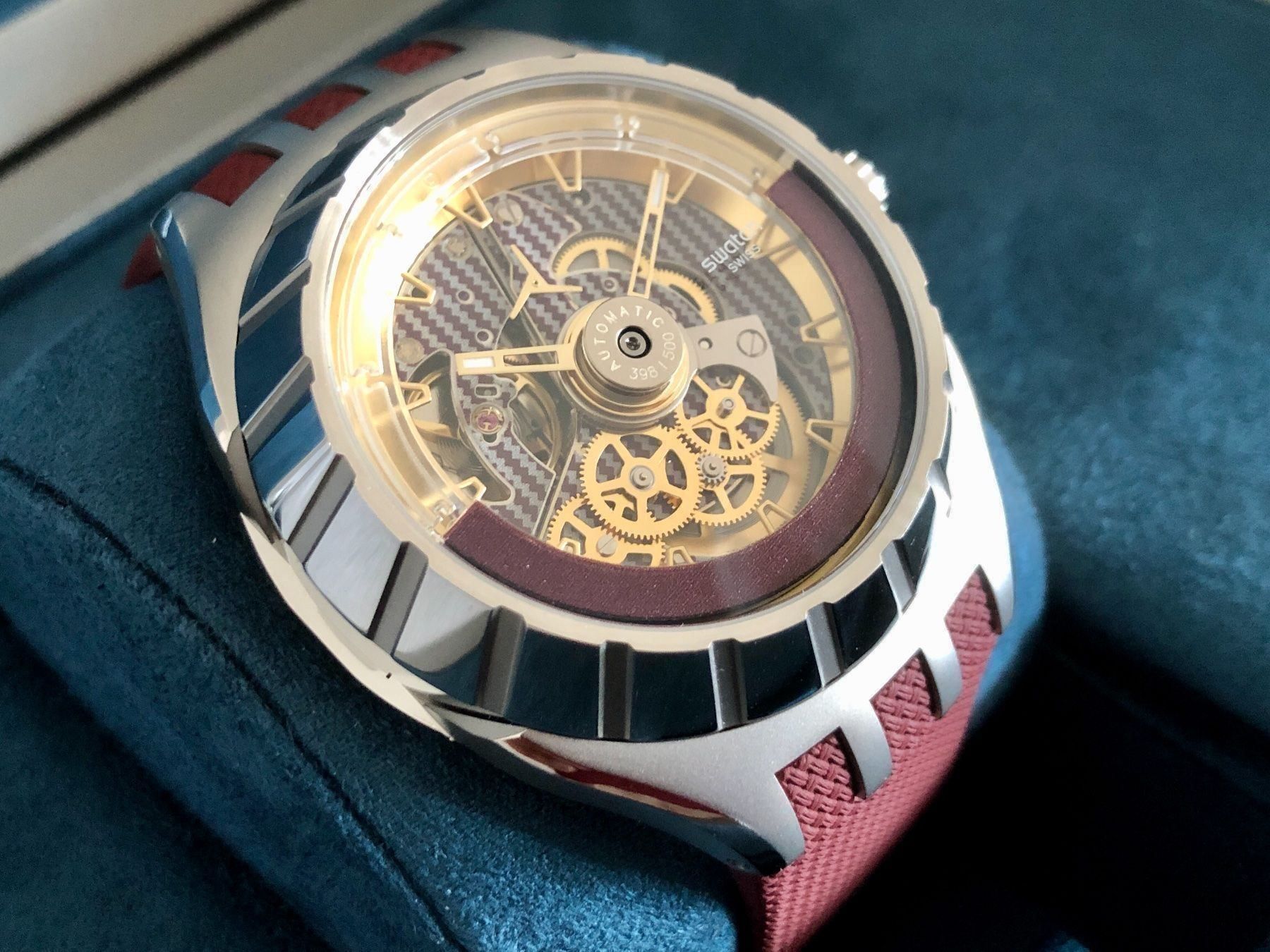 Swatch Orologi: SWATCH FlyMagic "Red Surprise", Ltd.Ed. 500 p., mechanical – Nuovo e nell'imballaggio originale da Le Mont-sur-Lausanne venduto da LycaGallery 3