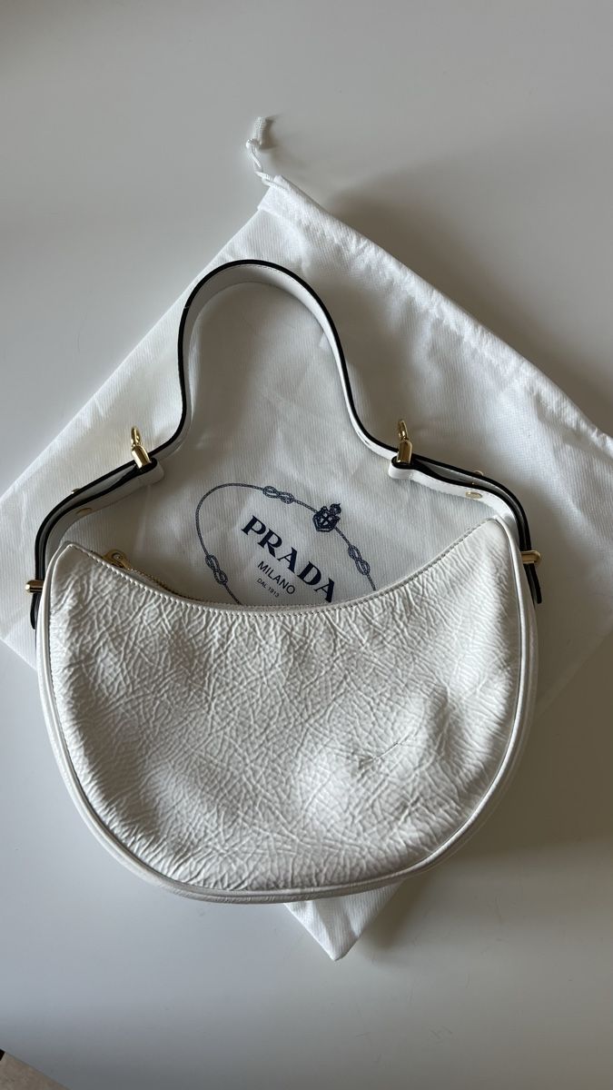 Prada Borse da donna: Prada Arqué Bag – Nuovo (secondo la descrizione) da Cadro venduto da Victoria88 1