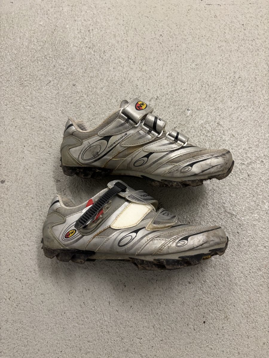 Scarpe da uomo: Veloschuh Northwave Aerlite 3, Grösse 39 – Usato da Münsingen venduto da cwiedmer 1