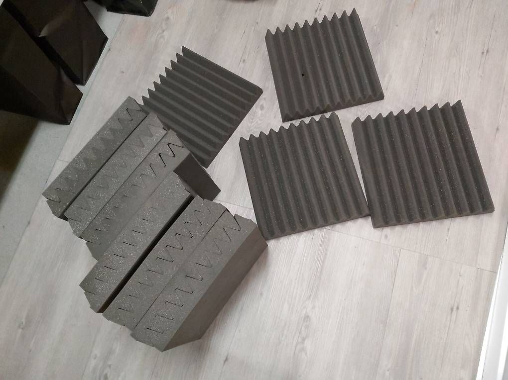 Sonstige Baumaterialien: 30x30 Schallschaumstoff – Gebraucht aus Stalden (Sarnen) von chr_s5xx 1