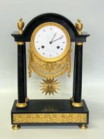 Antike Empire Säulenuhr um 1810 mit Sonnenpendel