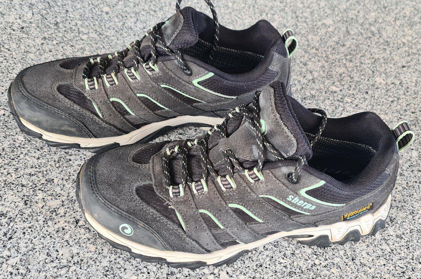Sherpa Chaussures femmes: Trekkingschuhe – D'occasion à Islikon par EFH651 1