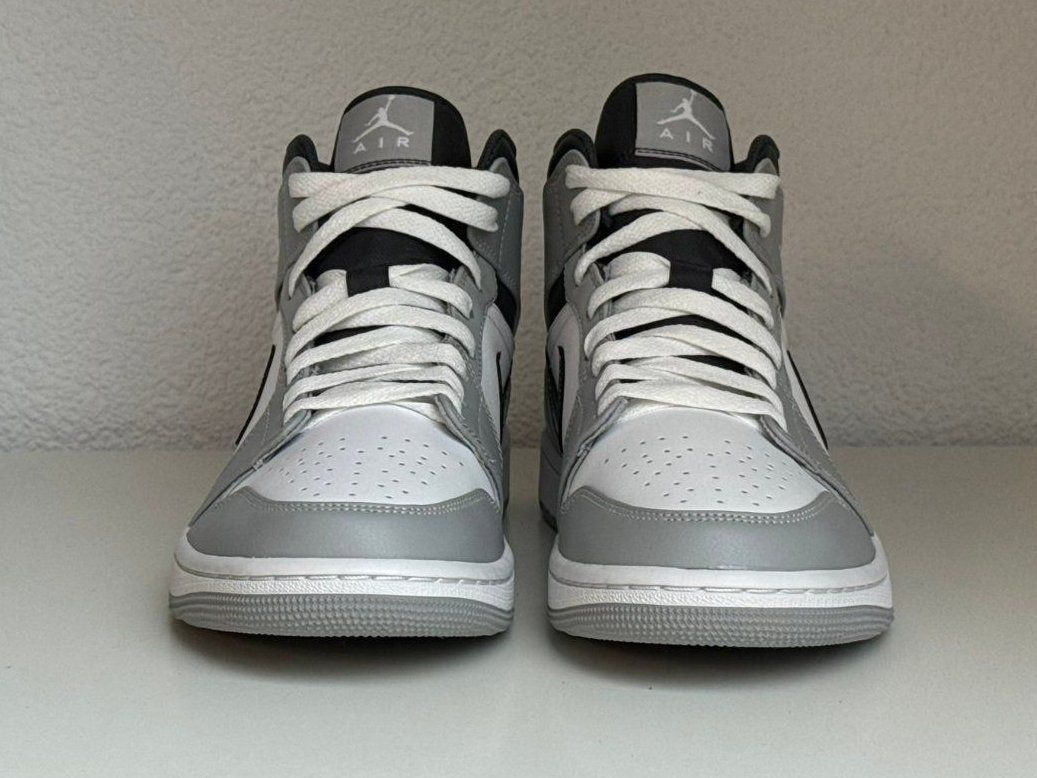 Jordan Herrenschuhe: Air Jordan 1 Light Smoke Grey gr 43 – Neu und originalverpackt aus Muhen von mauyo 1