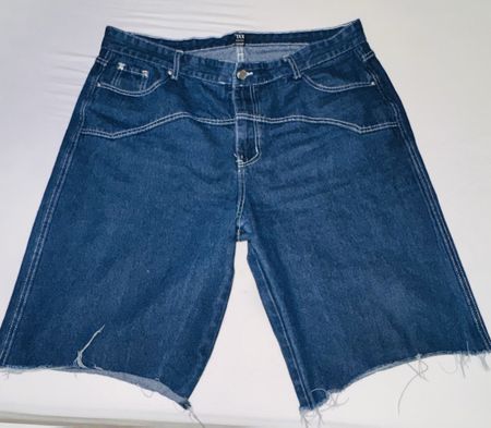 4 Bermuda 3 jeans uomo XXL  blu scoloriti strappati