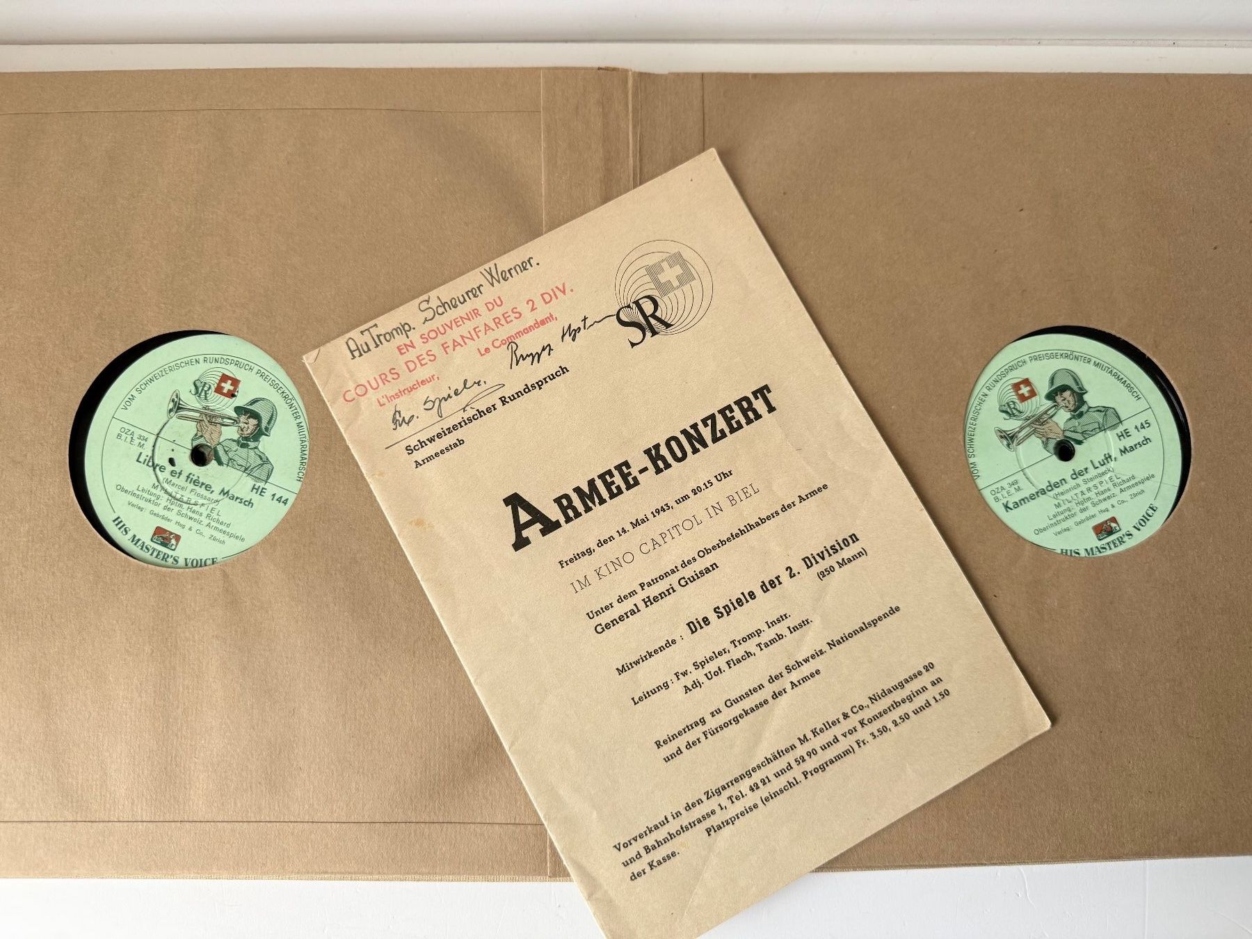 Schallplatten: General Guisan, Schellackplatten-Album – Gebraucht aus Zwingen von moje1 1