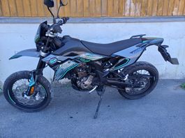 KL KXE 125 Motorrad