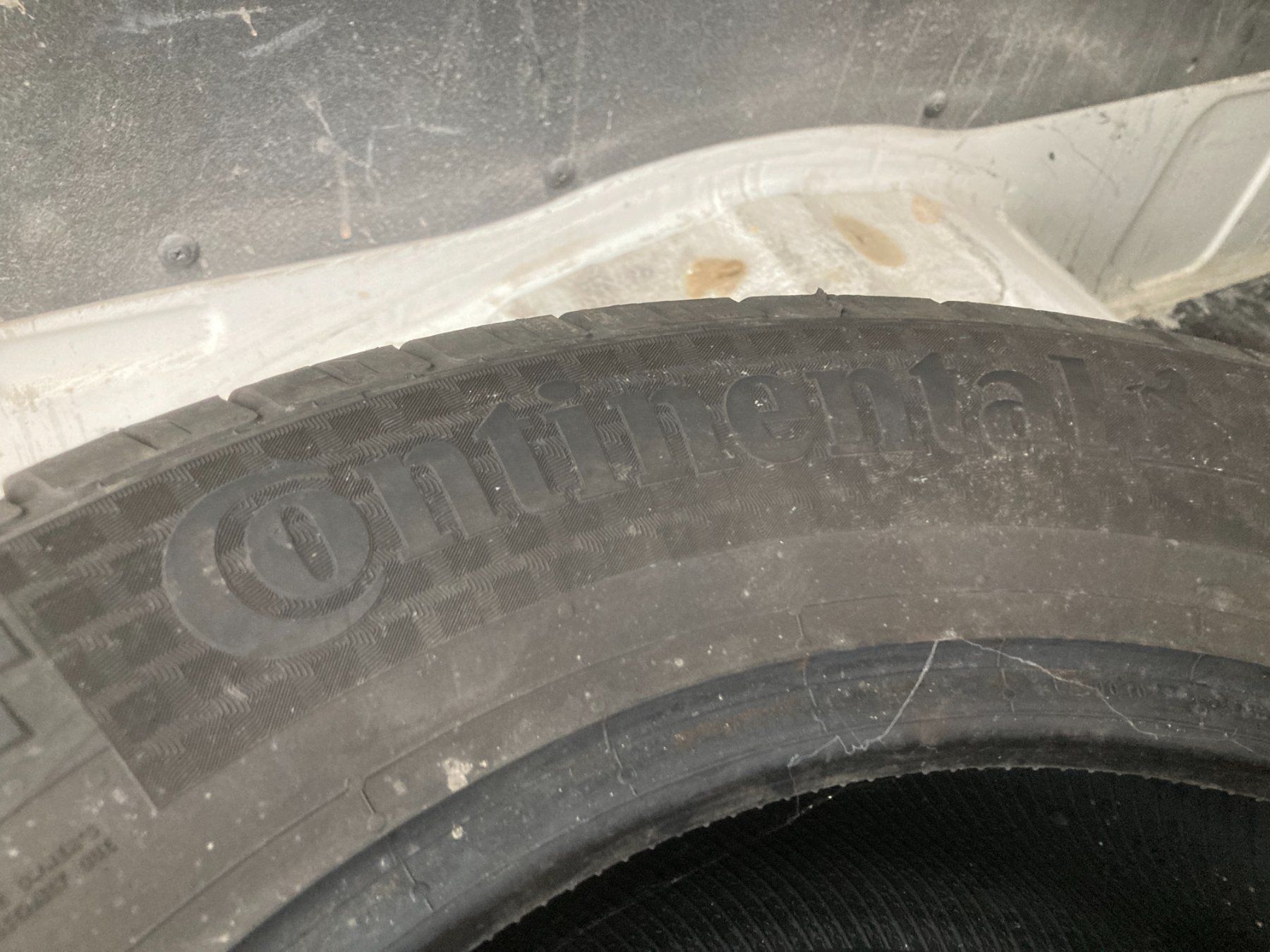 Continental Pneus & Kompletträder: 205/65R16 C Sommerpneu Continental – Gebraucht aus Cham von WB2223 2