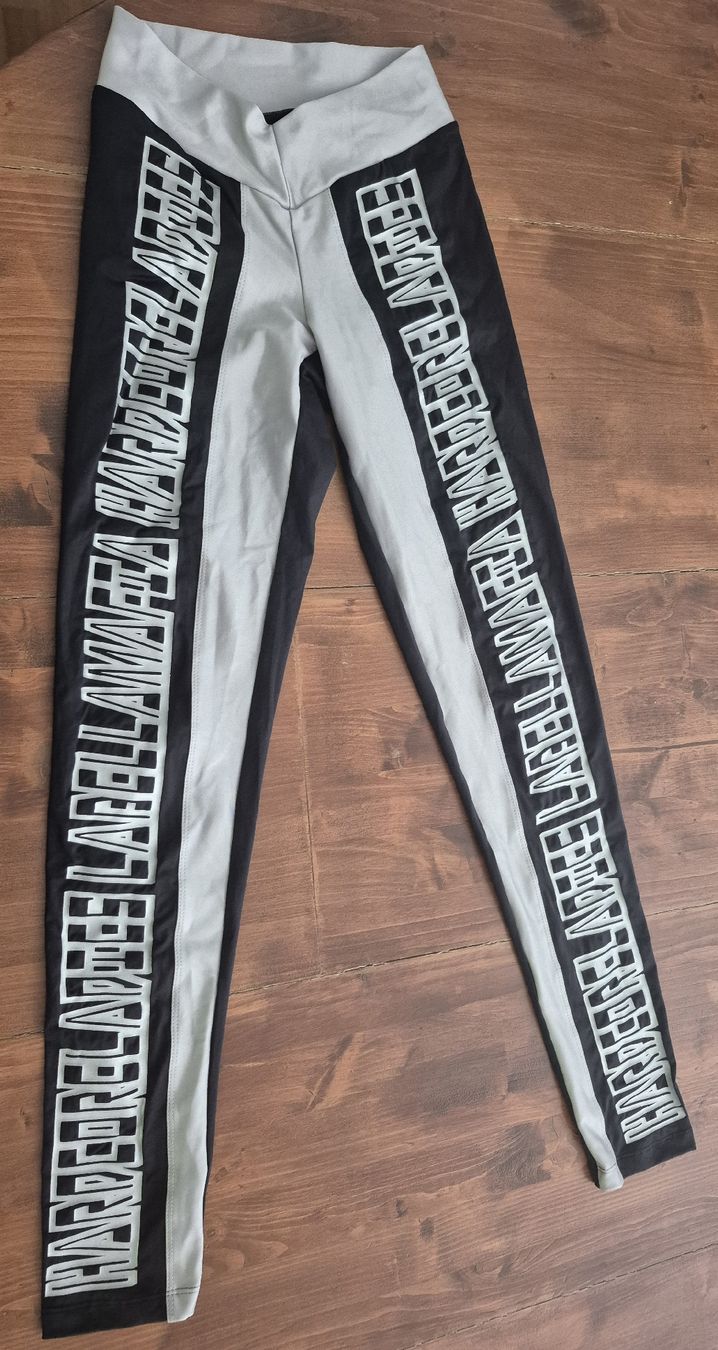 Leggings: Sporthosen Labellamafia 2er Set Neu, Gr S – Nuovo e nell'imballaggio originale da Schmitten FR venduto da Sam2525 1