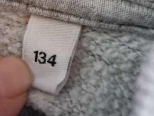 C&A Maglioni & Felpe: Pullover / Pulli Dinosaurier 134 – Usato da Giswil venduto da monimaus08 1