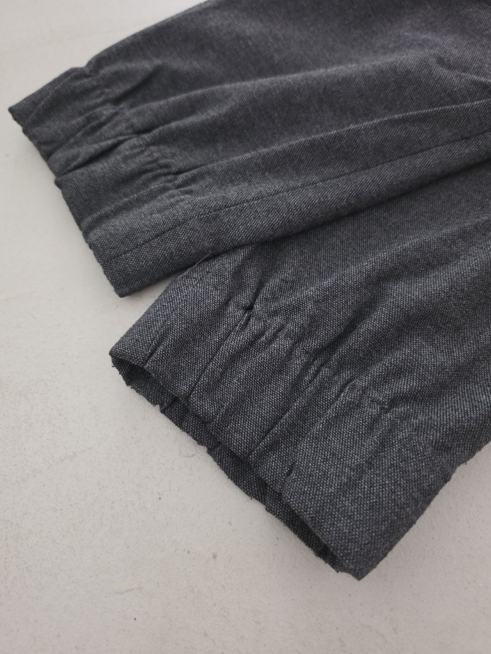 Zara Pantalons: Damen Hose Zara grau Grösse 38  – D'occasion à Amriswil par gu80kaya 4