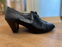 Vintage Leder-Schnürpumps Absatzschuhe Oxford Style Gr. 41
