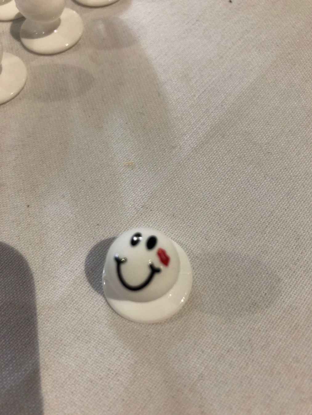 Elettrodomestici da cucina: 14er Satz Steckknöpfe Smiley mit Kuss – Nuovo e nell'imballaggio originale da Gossau SG venduto da Sombat 2