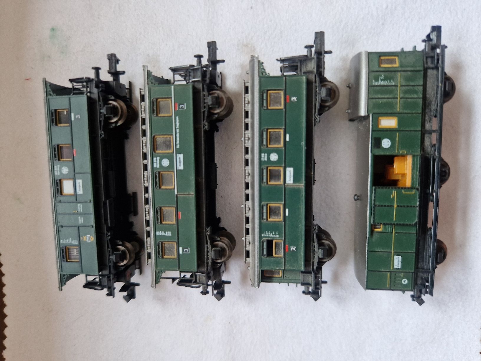 Fleischmann Modelleisenbahnen: 4 wagons allemands  – Gebraucht aus Neuchâtel von allen07 2