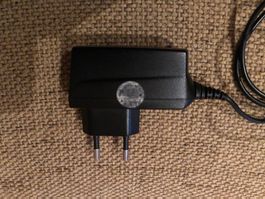 Chargeur  Model AIT 50700