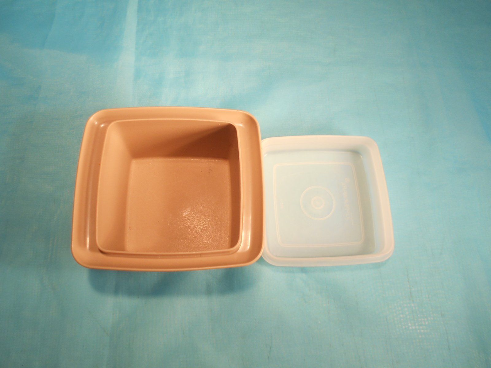 Tupperware Contenitori & Simili: Tupperware Behälter, 9 x 9 x 6cm – Usato da Bellach venduto da JingleCherry 4