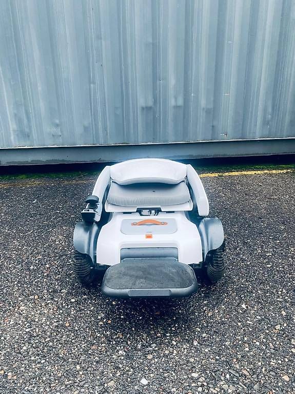 Sedie a rotelle:  Rollstuhl elektrisch mit app – Usato da Reinach BL venduto da pan_pjc6 5