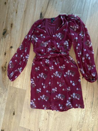 Kleid mit Blumenmuster