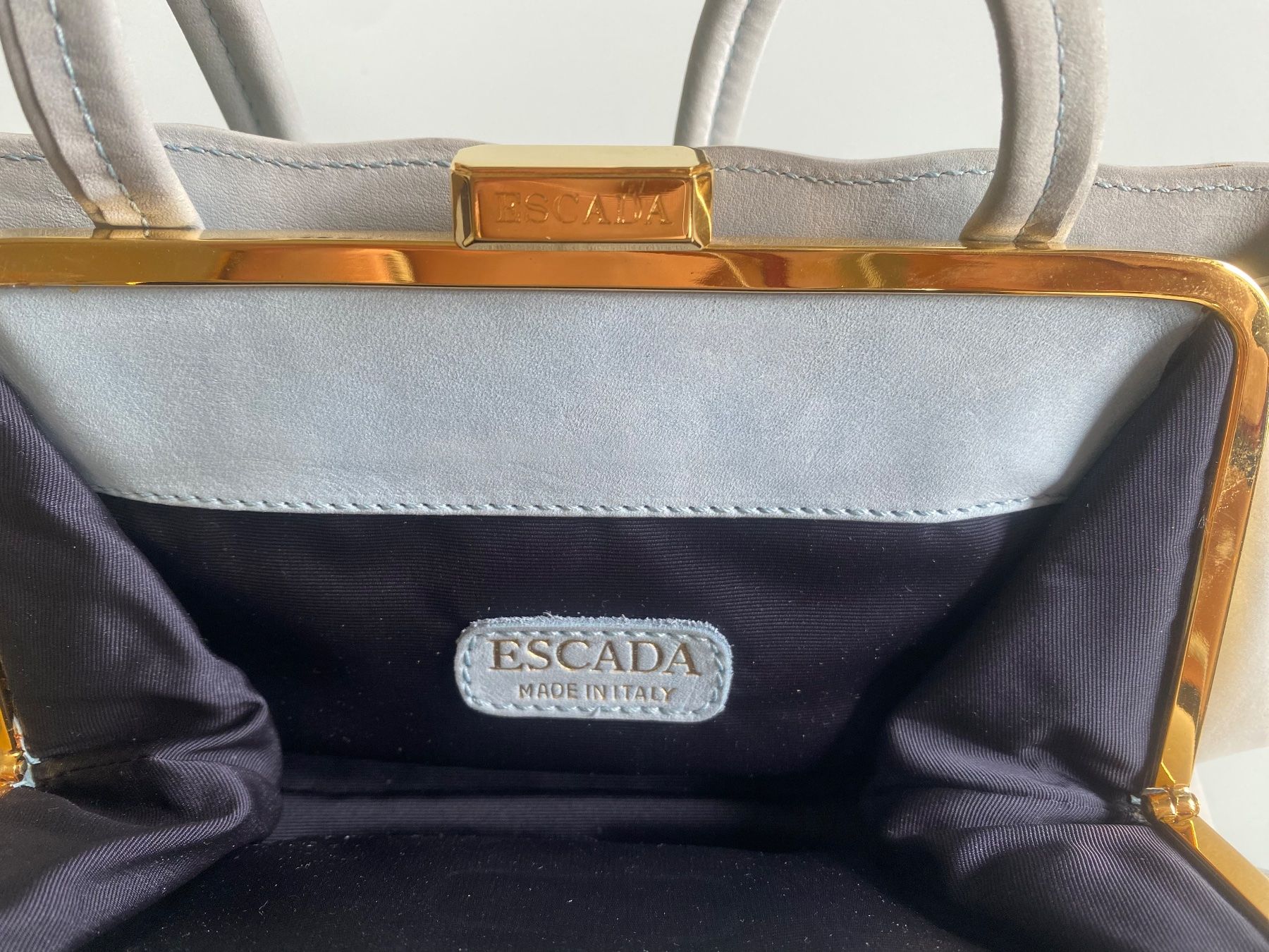 Escada Taschen für Damen: Escada small bag, vintage, baby blue – Gebraucht aus Rüschlikon von Tey_sl 2