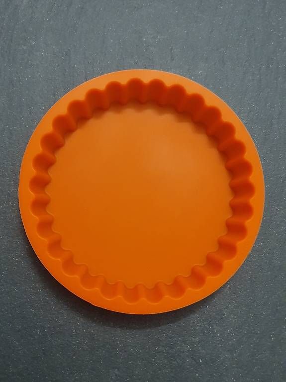 Moules à gâteaux: Mini-Backform Le Creuset – D'occasion à Urtenen-Schönbühl par sandrabern01