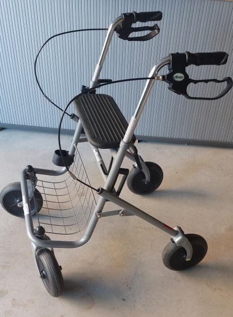Gehhilfen: Rollator – Gebraucht aus Ermenswil von Brun12 1