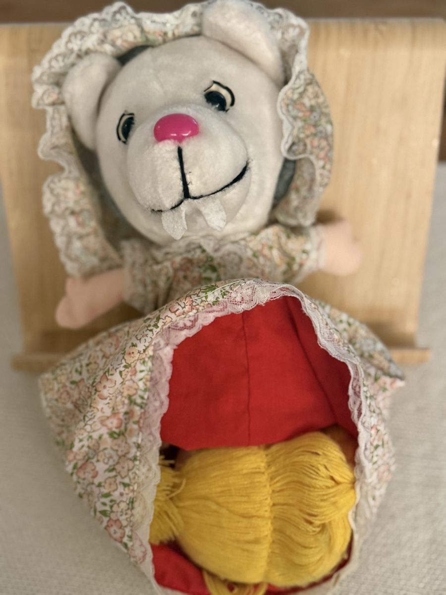 Puppen: Umkehrpuppe Rotkäppchen / Grossmutter / Wolf – Gebraucht aus Ebikon von NessaD77 3