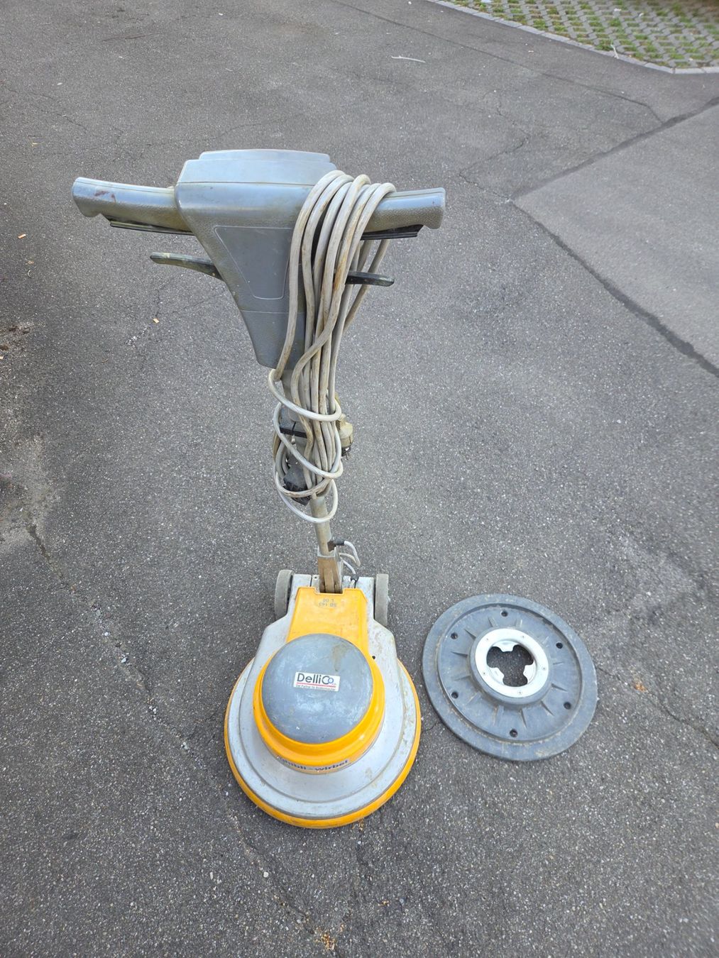 Alle Maschinen: einscheibenmaschine – Gebraucht aus Zürich von Sandrine_9